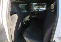 2016 Toyota Tacoma - Image 31