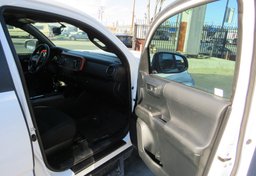 2016 Toyota Tacoma - Image 23