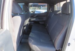 2016 Toyota Tacoma - Image 33