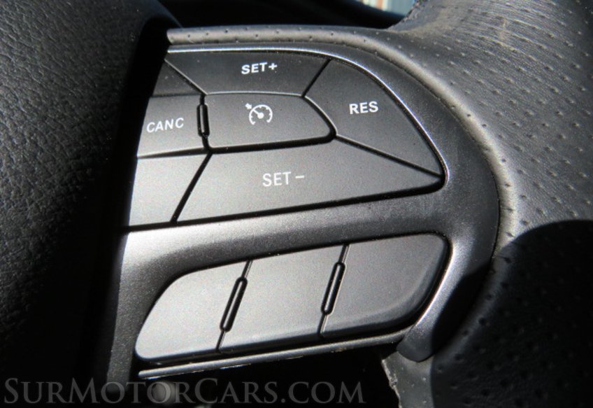 2018 Dodge Challenger - Image 38