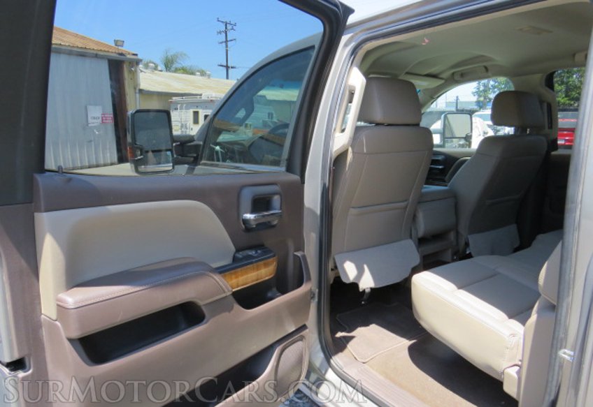2017 GMC Sierra 2500HD - Image 25