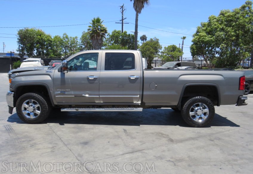 2017 GMC Sierra 2500HD - Image 12