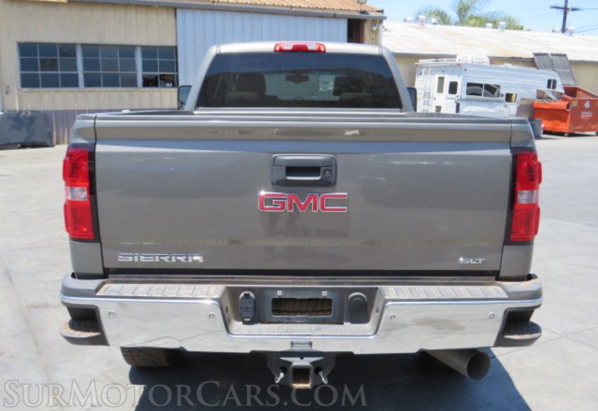 2017 GMC Sierra 2500HD - Image 10