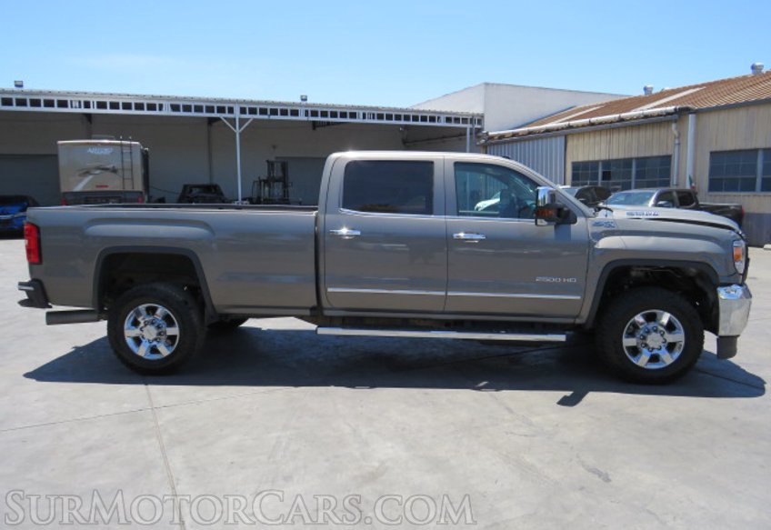 2017 GMC Sierra 2500HD - Image 11