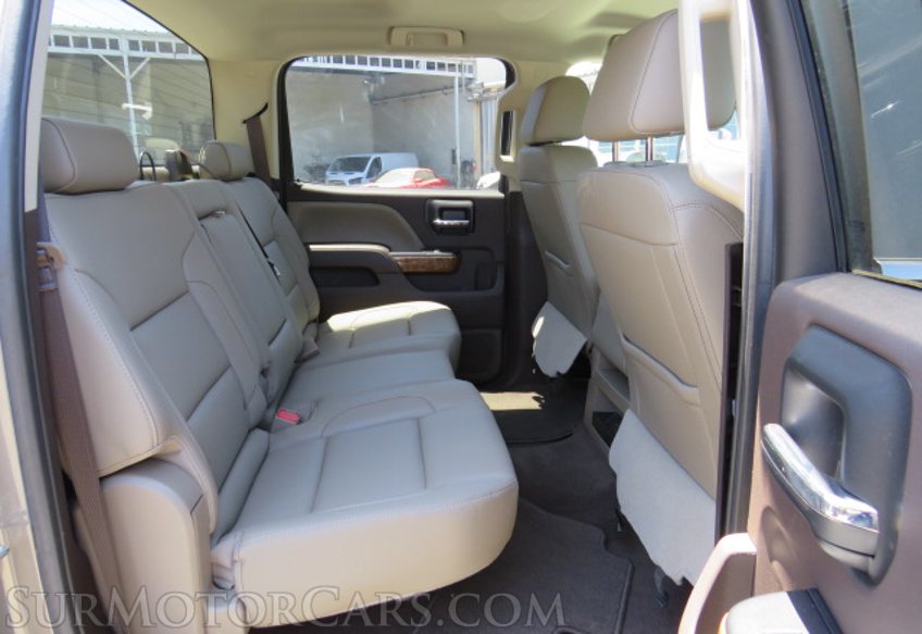 2017 GMC Sierra 2500HD - Image 32