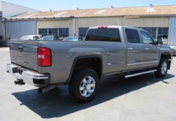 2017 GMC Sierra 2500HD - Image 8