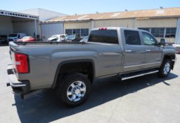 2017 GMC Sierra 2500HD - Image 6