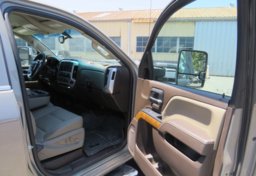 2017 GMC Sierra 2500HD - Image 24