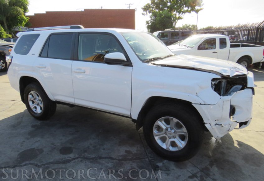 2020 Toyota 4Runner - Image 2