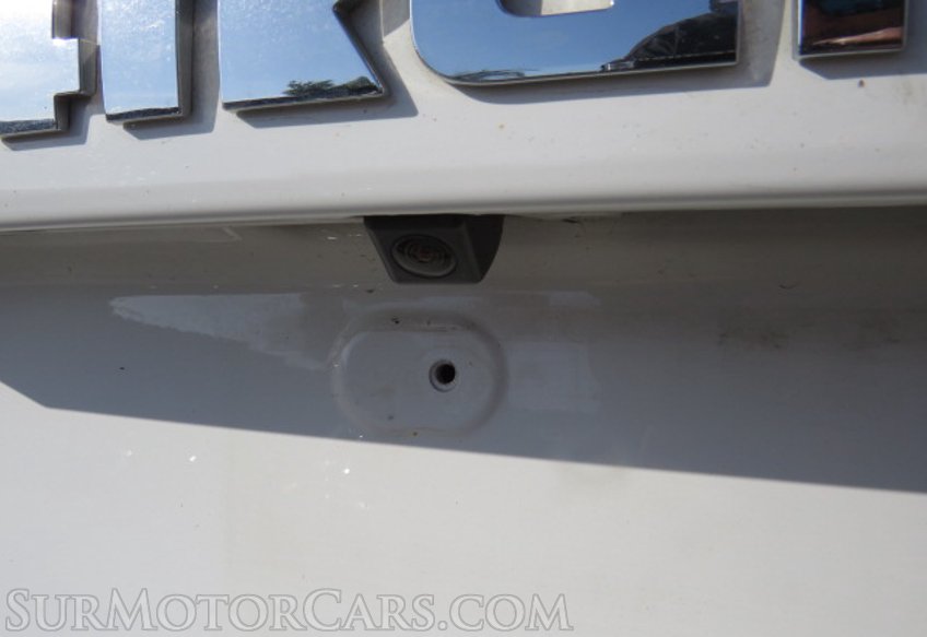 2020 Toyota 4Runner - Image 13