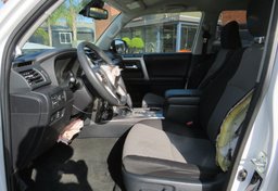 2020 Toyota 4Runner - Image 21