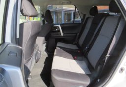 2020 Toyota 4Runner - Image 29