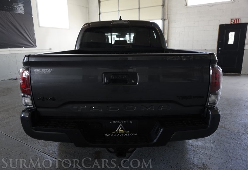 2020 Toyota Tacoma - Image 12
