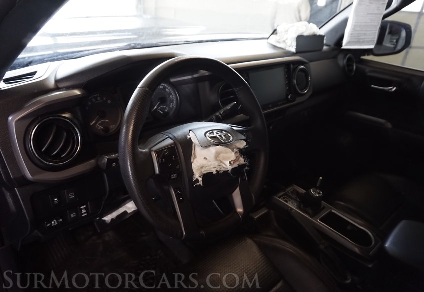 2020 Toyota Tacoma - Image 25