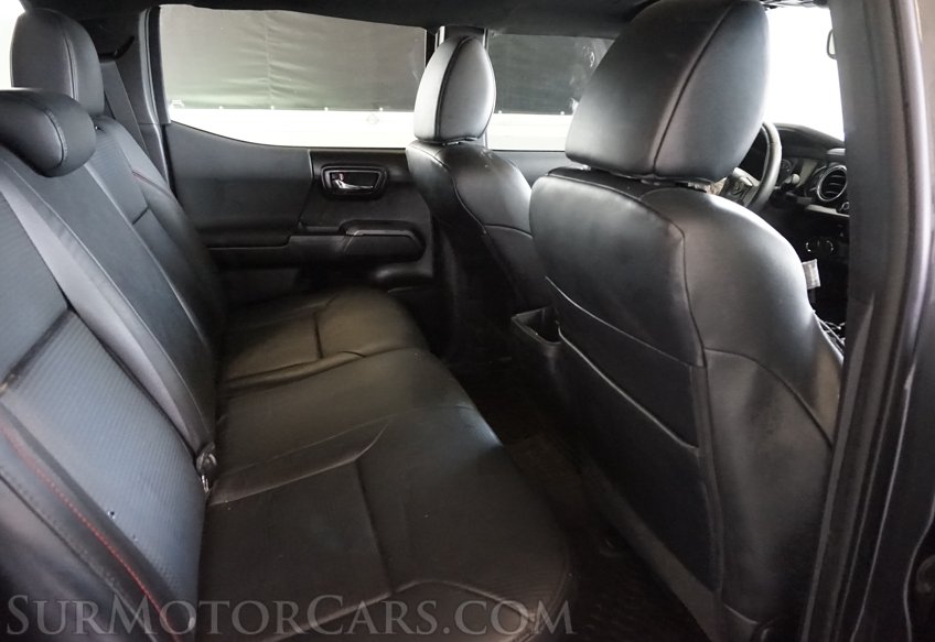 2020 Toyota Tacoma - Image 33