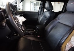 2020 Toyota Tacoma - Image 26