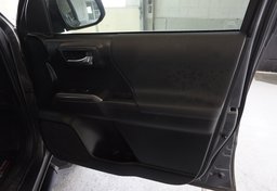 2020 Toyota Tacoma - Image 54