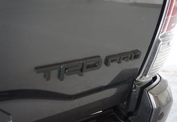 2020 Toyota Tacoma - Image 22