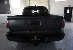 2020 Toyota Tacoma - Image 12