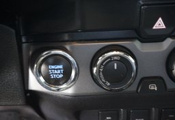 2020 Toyota Tacoma - Image 49