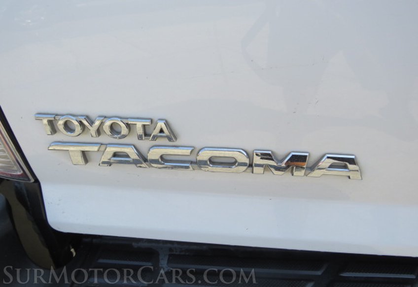 2015 Toyota Tacoma - Image 17