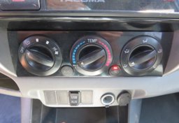 2015 Toyota Tacoma - Image 41