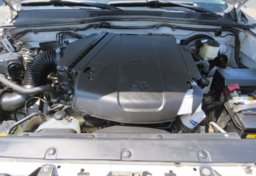 2015 Toyota Tacoma - Image 48