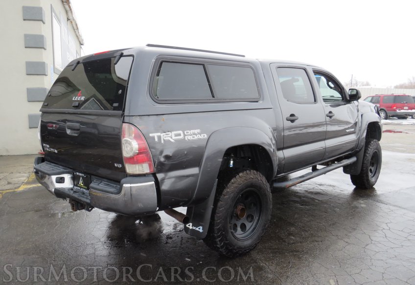 2015 Toyota Tacoma - Image 8