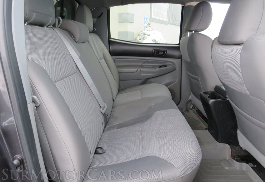 2015 Toyota Tacoma - Image 34