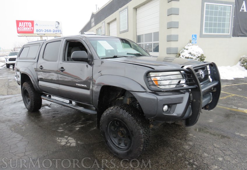 2015 Toyota Tacoma - Image 3