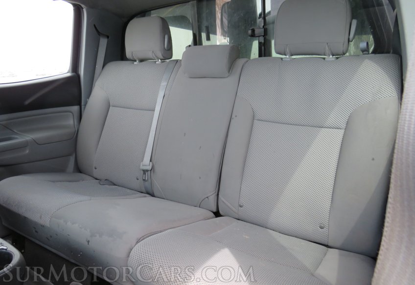 2015 Toyota Tacoma - Image 33