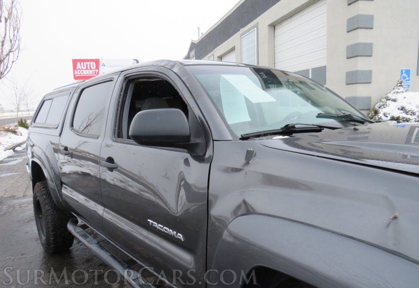 2015 Toyota Tacoma - Image 14