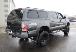 2015 Toyota Tacoma - Image 6