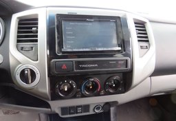 2015 Toyota Tacoma - Image 45