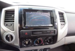 2015 Toyota Tacoma - Image 46