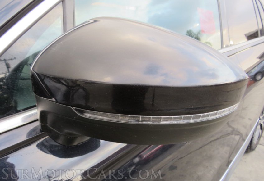 2020 Volkswagen Tiguan - Image 16