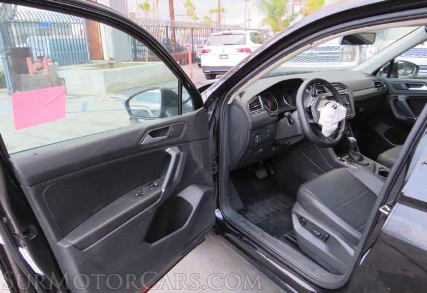 2020 Volkswagen Tiguan - Image 17