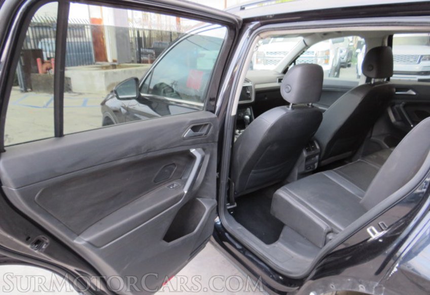 2020 Volkswagen Tiguan - Image 19