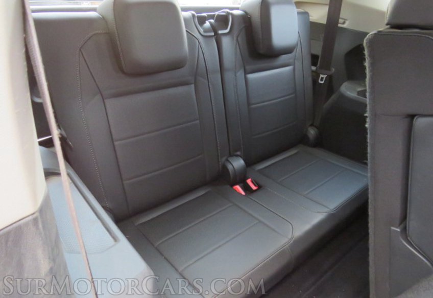 2020 Volkswagen Tiguan - Image 30