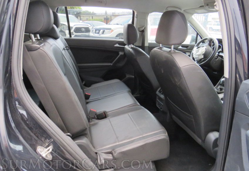 2020 Volkswagen Tiguan - Image 28