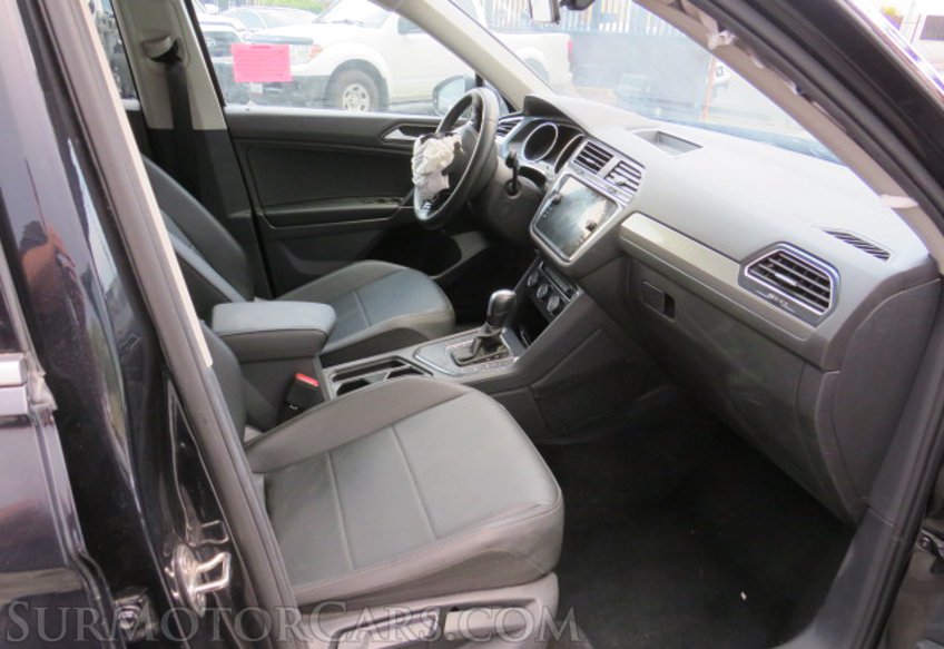 2020 Volkswagen Tiguan - Image 22