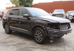 2020 Volkswagen Tiguan - Image 3