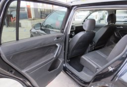 2020 Volkswagen Tiguan - Image 19