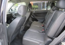 2020 Volkswagen Tiguan - Image 27