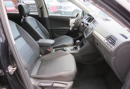 2020 Volkswagen Tiguan - Image 24