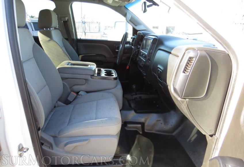 2017 Chevrolet Silverado 2500HD - Image 25