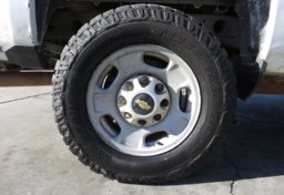 2017 Chevrolet Silverado 2500HD - Image 11