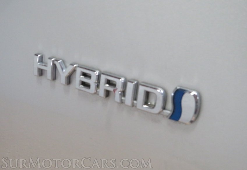 2018 Toyota Prius - Image 17