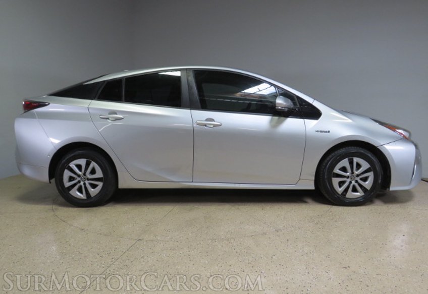 2018 Toyota Prius - Image 6