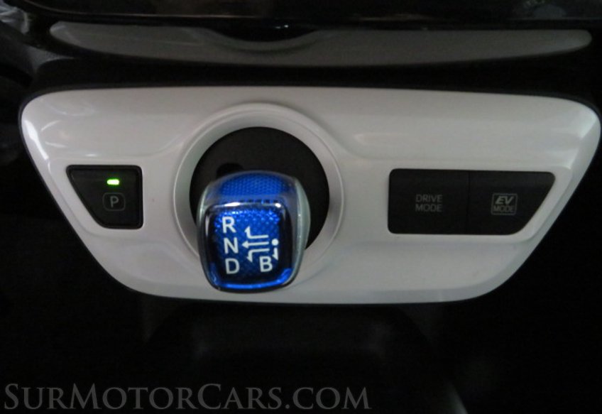 2018 Toyota Prius - Image 42